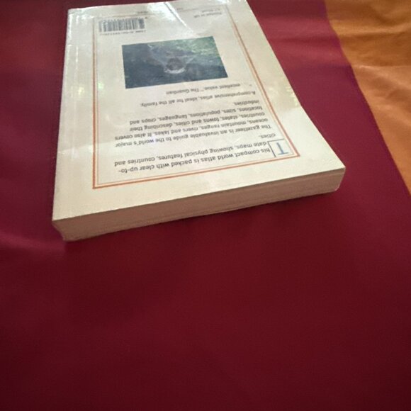 The Collins Concise Atlas & Gazetteer World Maps Facts and Figures - Picture 7 of 9